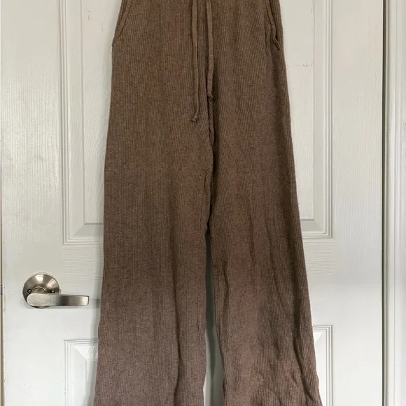 Uniqlo Ribbed Knit Drawstring Pants - Brown - Picture 3 of 7